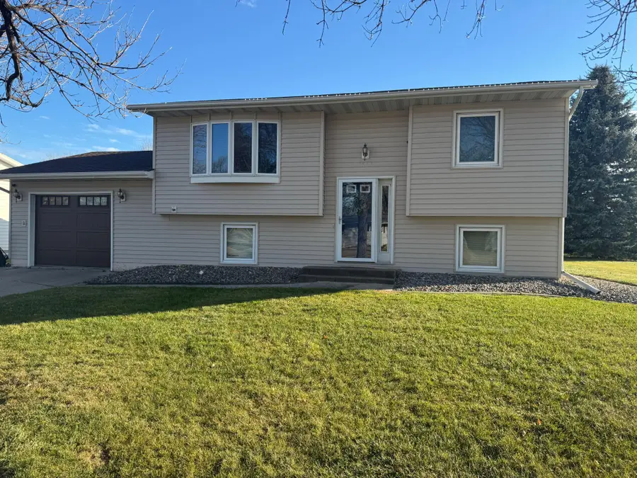 1505 Westmore Avenue, Wahpeton, ND 58075 - Image #2