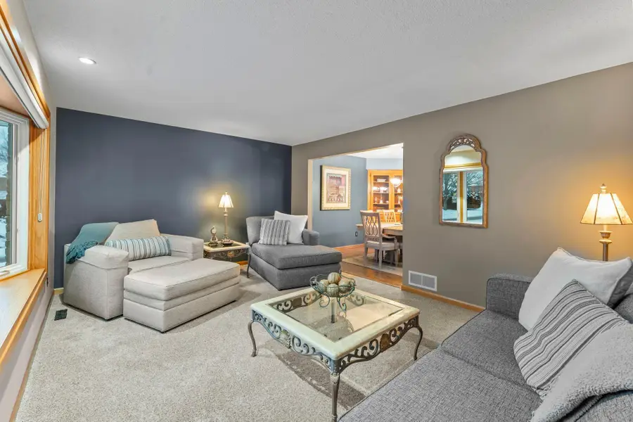 4890 Cottonwood Lane N, Minneapolis, MN 55442 - Image #3