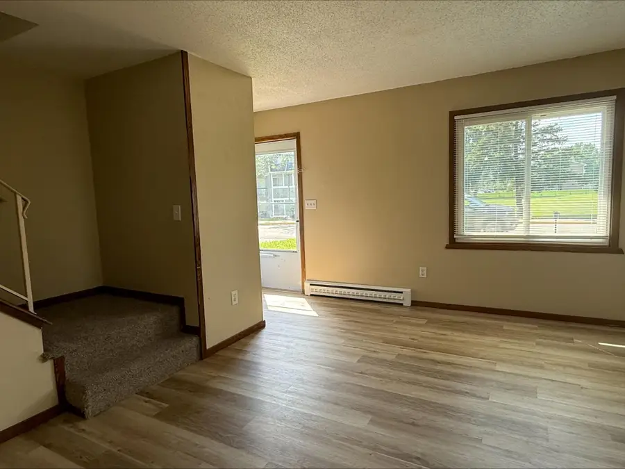 901-903 12th Street Sw, Forest Lake, MN 55025 - Image #3