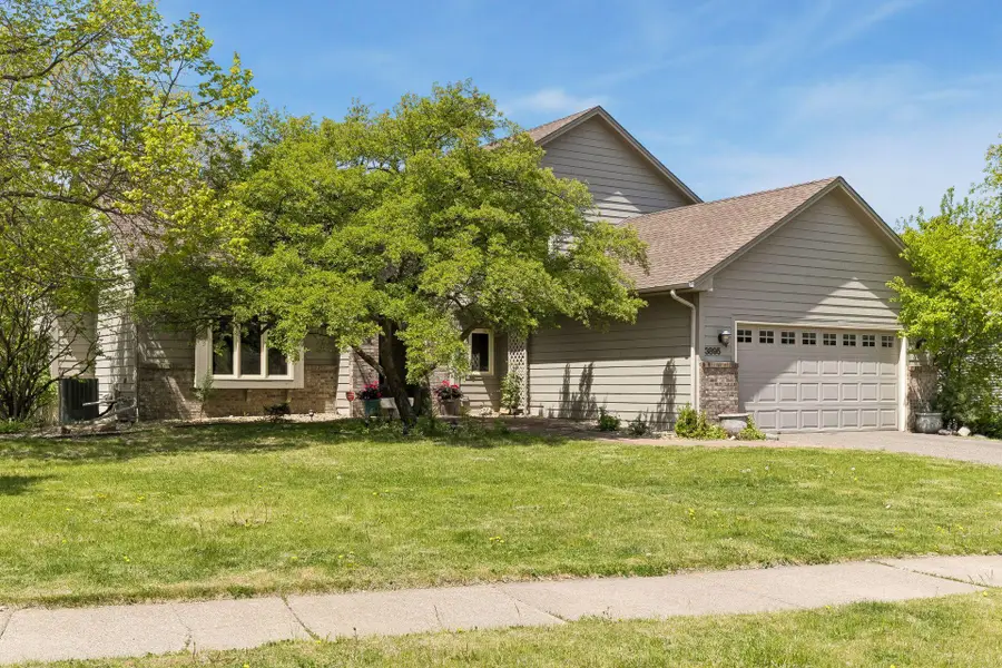 3895 Minnesota Lane N, Minneapolis, MN 55446 - #2