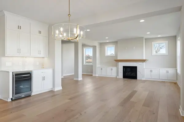 5512 Scenic Loop Run, Chaska, MN 55386