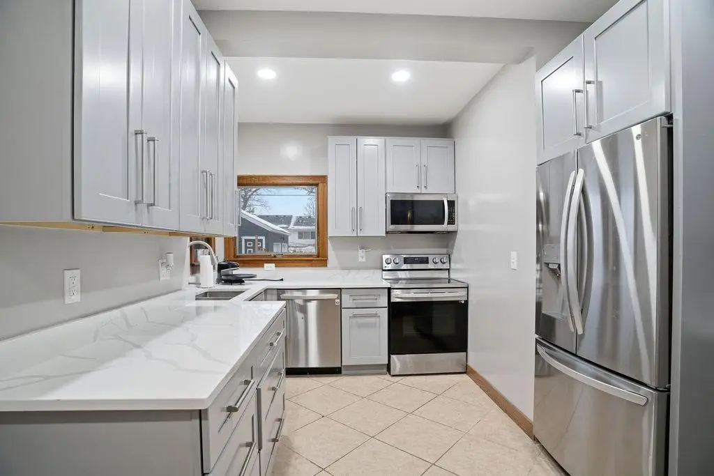 1201 6th Street E, Saint Paul, MN 55106 - #1