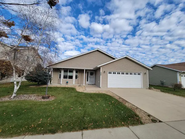 6827 22nd Street N, Saint Cloud, MN 56303