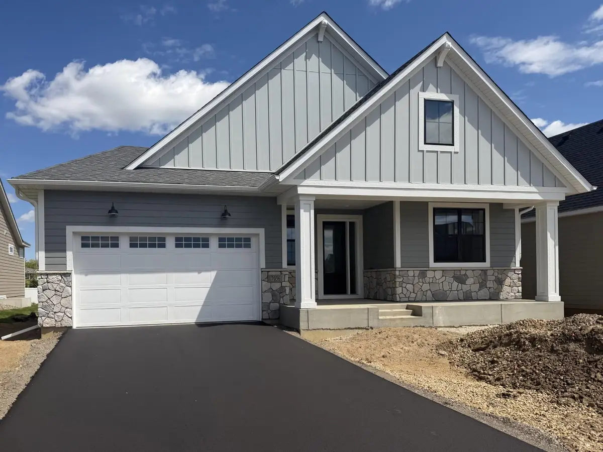 17936 Greenwich Way, Lakeville, MN 55044 - #1
