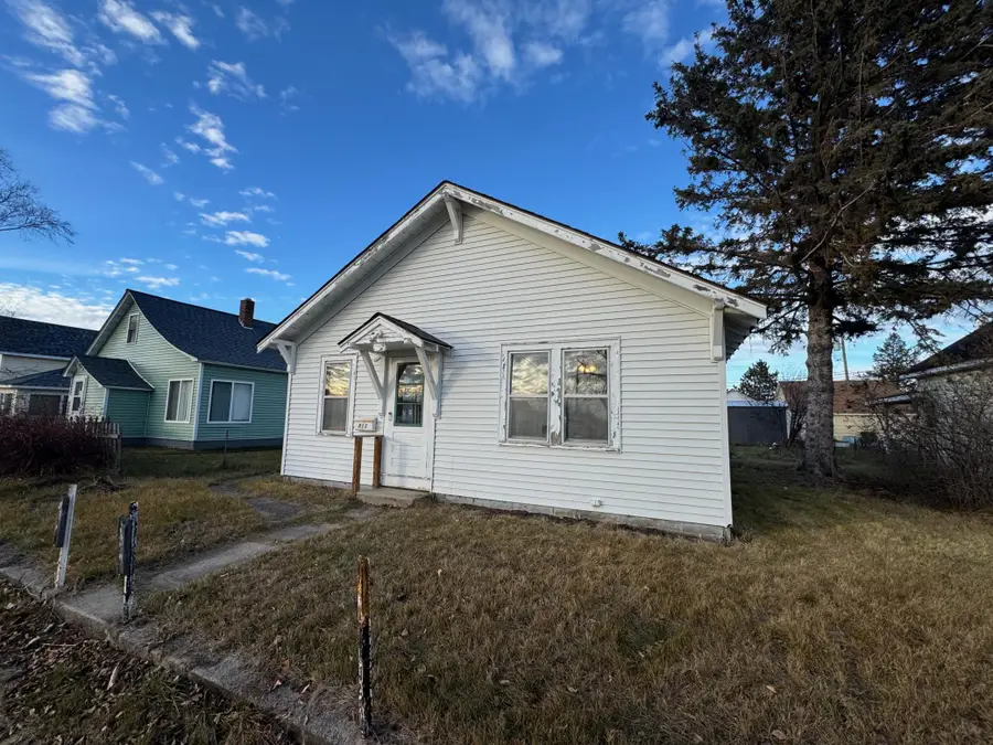 813 4th Street Se, Bemidji, MN 56601 - #2