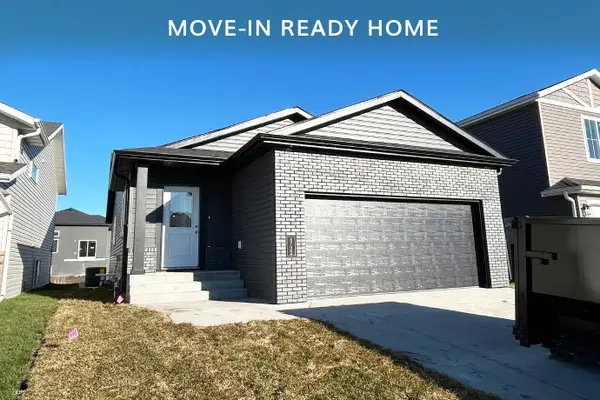 6732 Meadow View Drive S, Fargo, ND 58104
