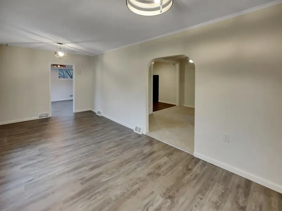 2022 English Street, Saint Paul, MN 55109 - Image #2