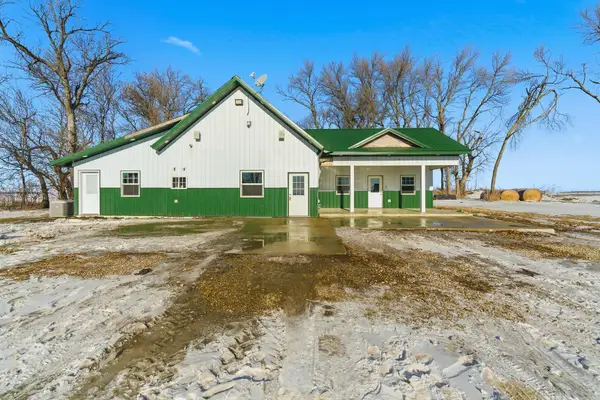 5134 340th Avenue, Blue Earth, MN 56013