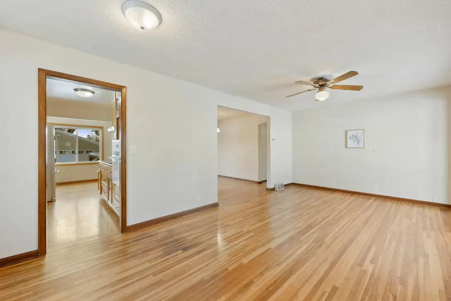 2194 Maryland Avenue E, Saint Paul, MN 55119 - Image #3