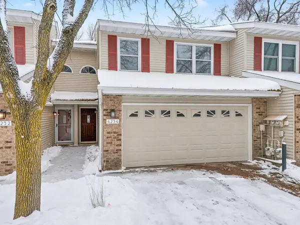 4234 Boulder Ridge Point, Saint Paul, MN 55122