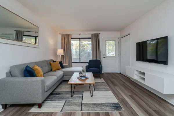 7656 13th Street N, Saint Paul, MN 55128