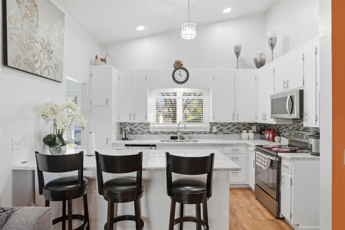 5900 Hillsboro Avenue N, Minneapolis, MN 55428 - Image #1