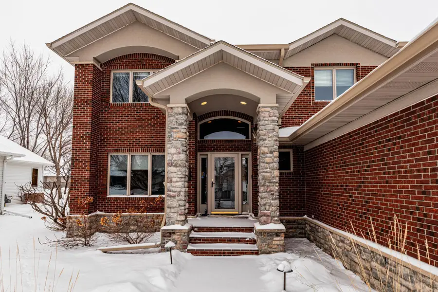 517 18 Avenue E, West Fargo, ND 58078 - Image #3