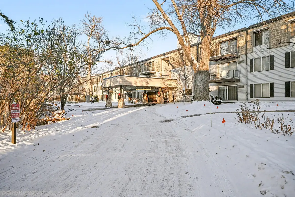 183 Little Canada Road E #302, Saint Paul, MN 55117 - Image #1