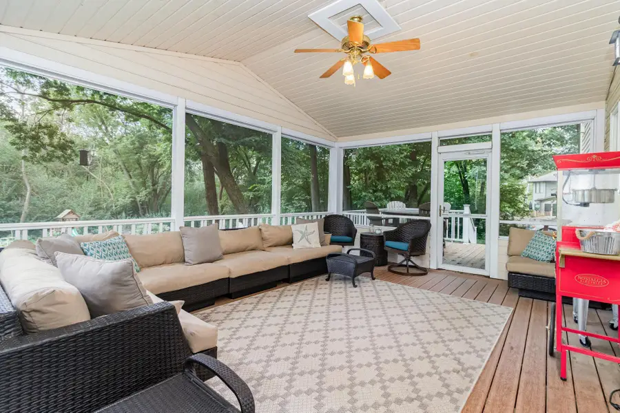 11452 Knollwood Court Ne, Blaine, MN 55449 - Image #2