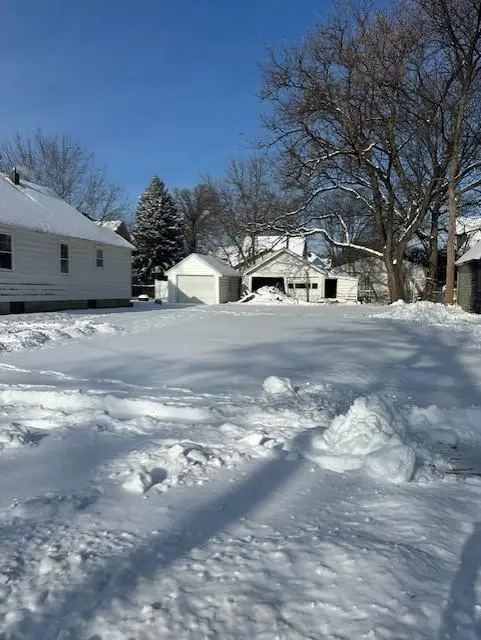 402 6th Place Nw, Austin, MN 55912