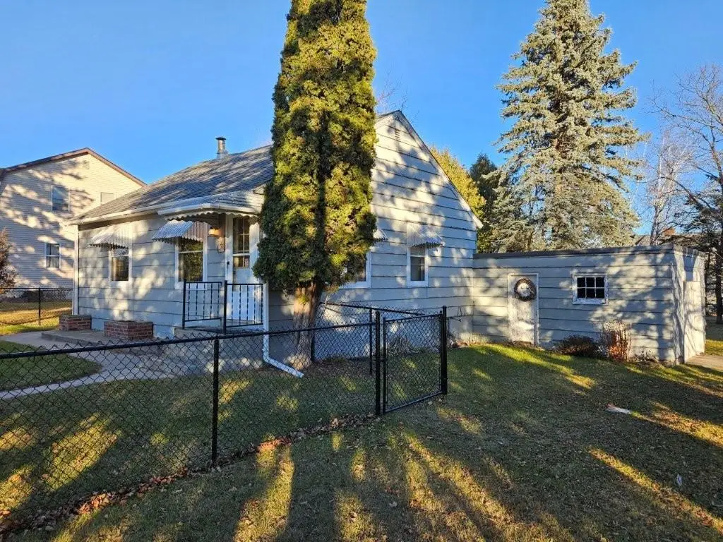 118 Getchell Avenue Ne, Bagley, MN 56621 - Image #1