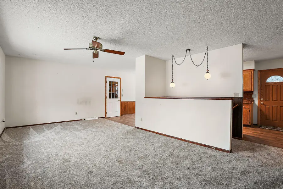 10933 Gettysburg Avenue N, Champlin, MN 55316 - Image #3