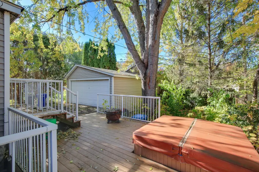 1047 Jameson Steet, Saint Paul, MN 55103 - Image #2