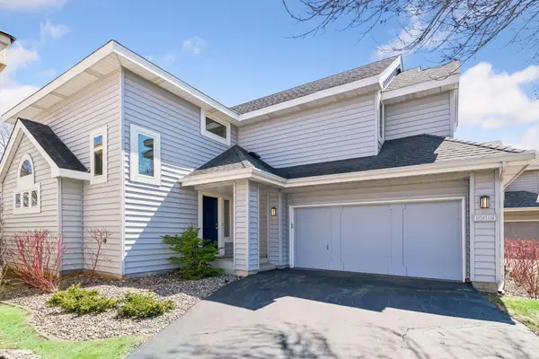 15585 17th Place N, Plymouth, MN 55447