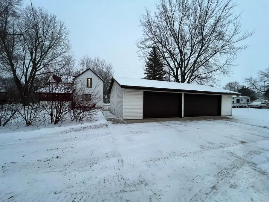 221 Main Street, Currie, MN 56123 - Image #2