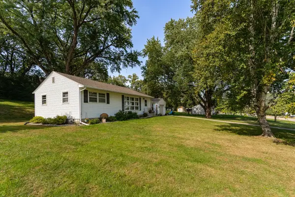 2441 22nd Avenue Se, Rochester, MN 55904