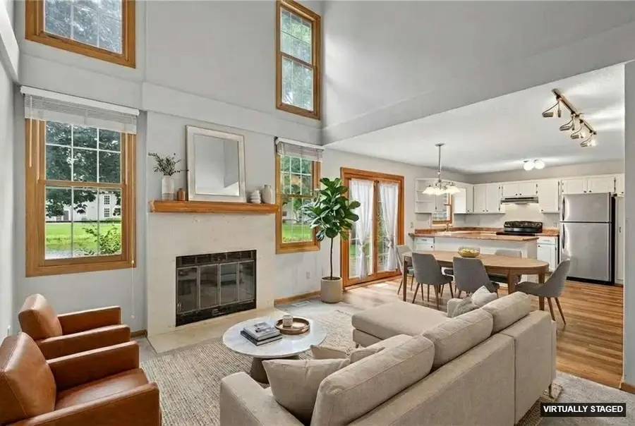 8042 Belair Lane, Eden Prairie, MN 55347 - Image #3