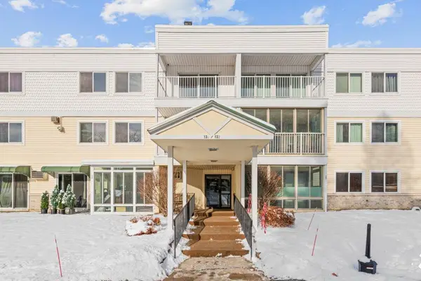 132 Demont Avenue E #136, Little Canada, MN 55117