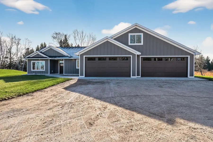 18986 Jackson Street Ne, East Bethel, MN 55011 - #2