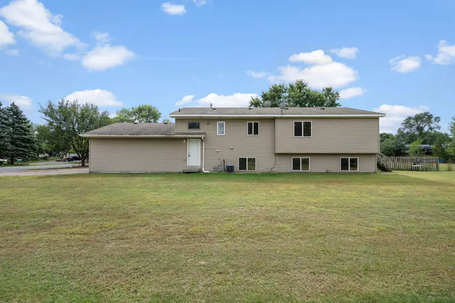 11094 Thrush Street Nw, Coon Rapids, MN 55433 - Image #3