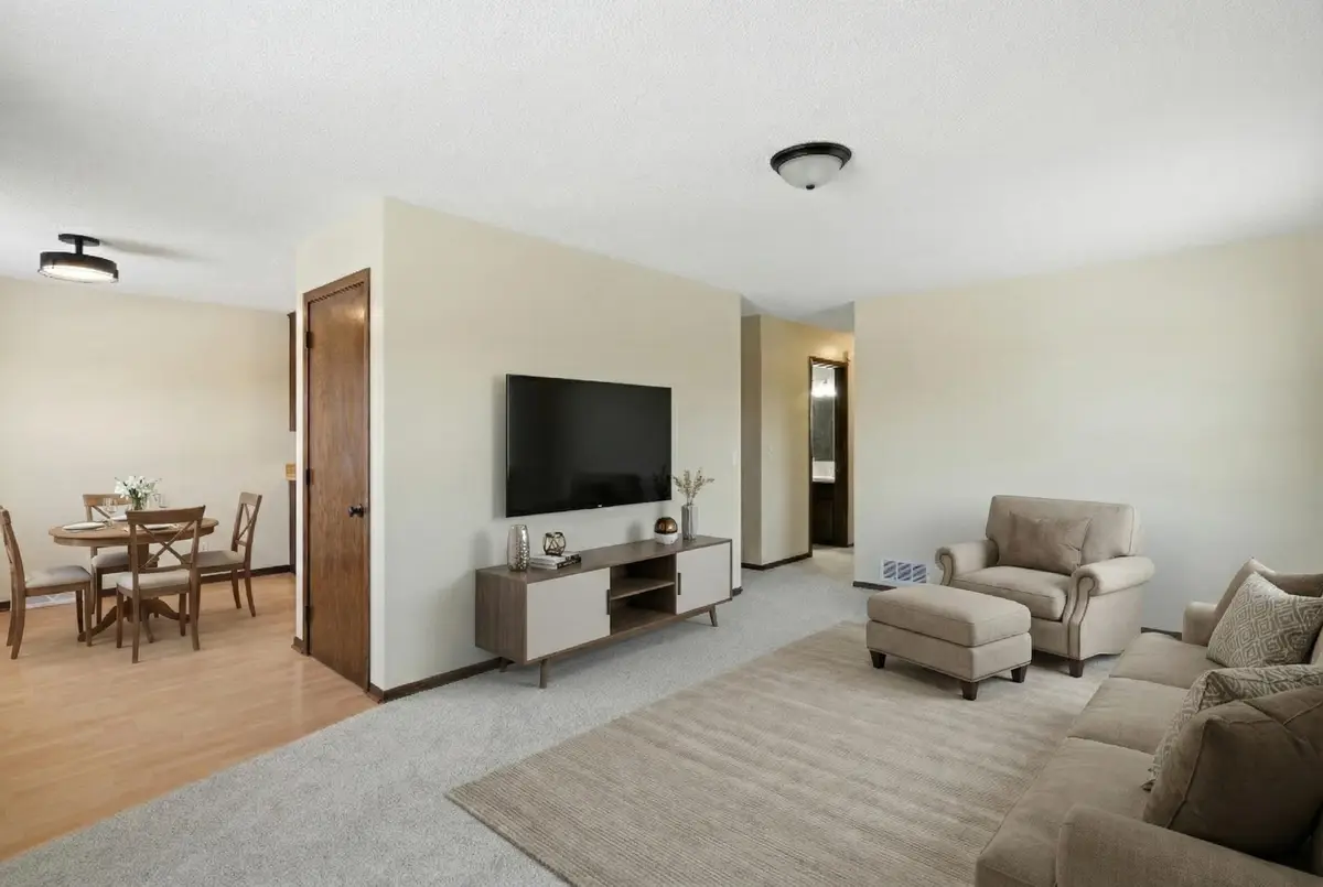 960 43 1/2 Avenue Ne, Minneapolis, MN 55421 - Image #1