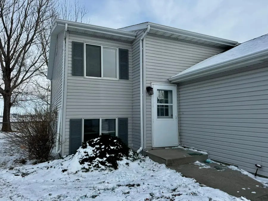 3620 Village Green Lane, Moorhead, MN 56560 - Image #2