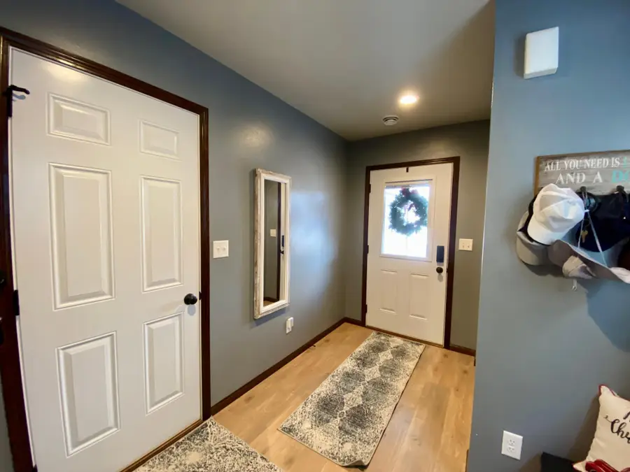 1179 Highland Lane W, West Fargo, ND 58078 - Image #2