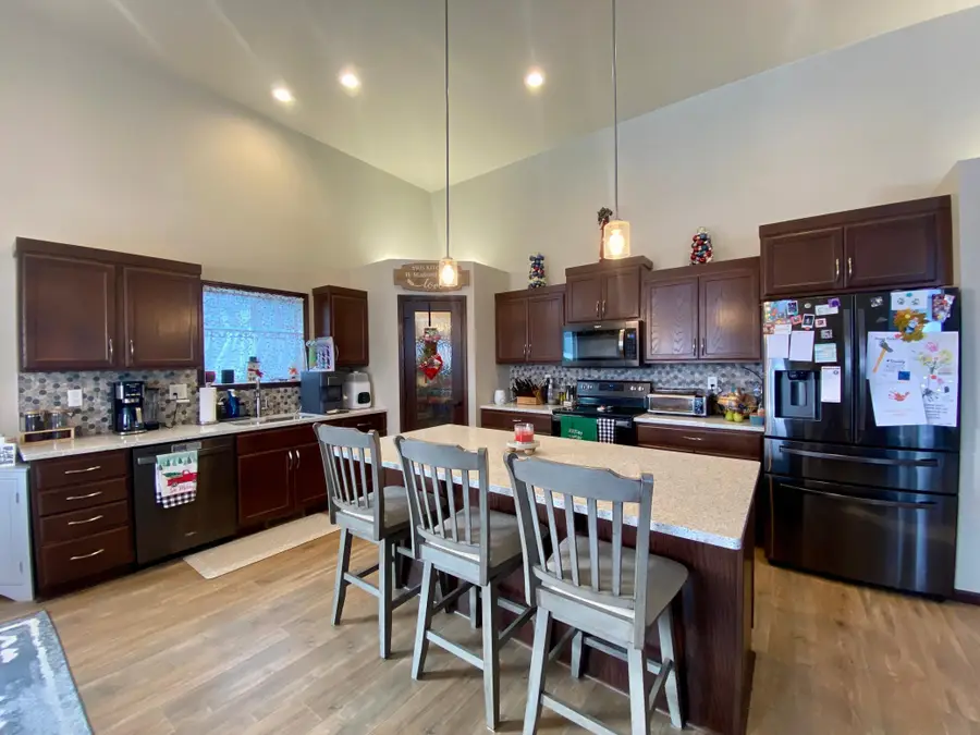 1179 Highland Lane W, West Fargo, ND 58078 - Image #3