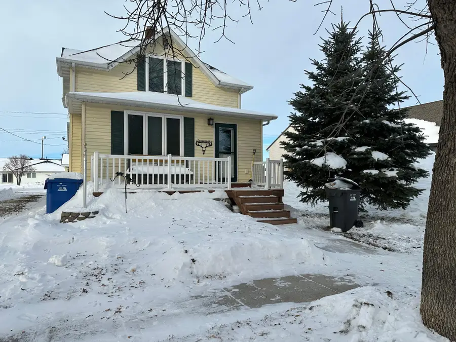 215 3rd Street Se, Barnesville, MN 56514 - #2