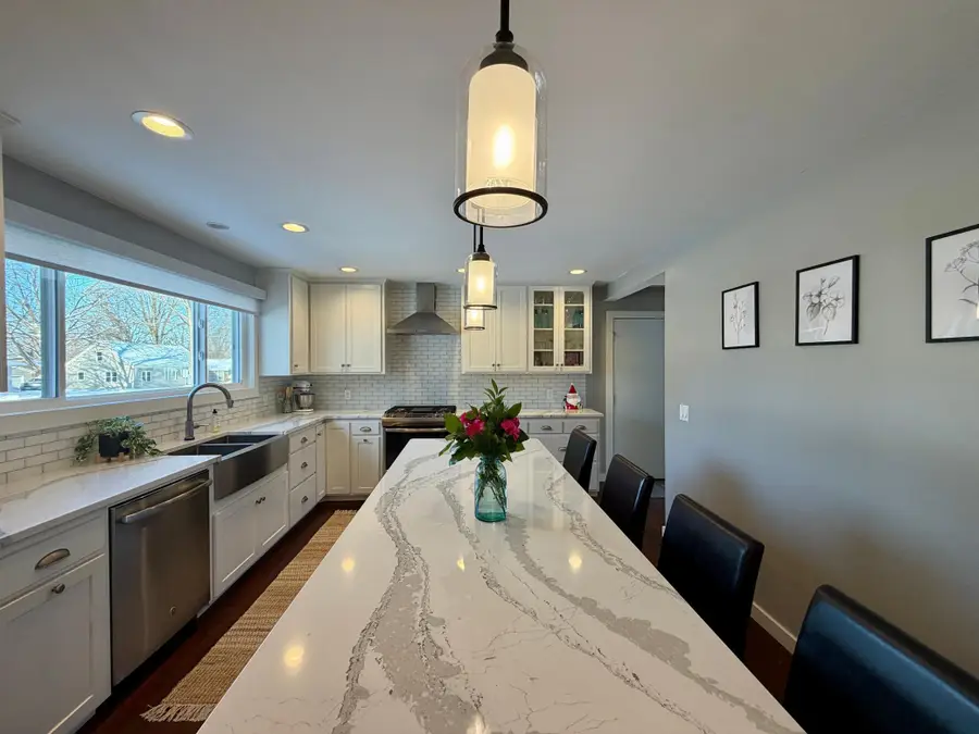 301 Dale Street Sw, Hutchinson, MN 55350 - Image #2