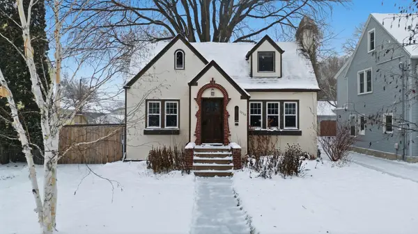 1510 8th Street S, Fargo, ND 58103