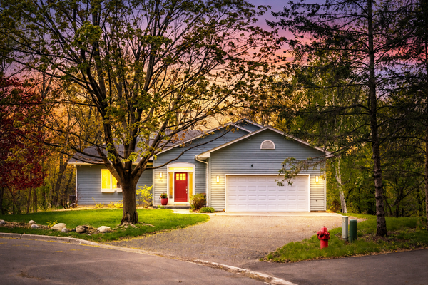 1731 Oakways Street, Wayzata, MN 55391