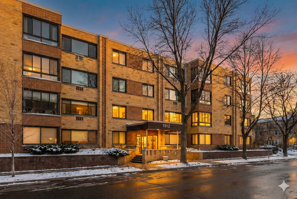 1912 Dupont Avenue S #407, Minneapolis, MN 55403