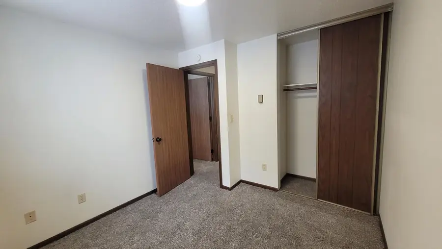 3202-3204 10th Avenue N, Fargo, ND 58102 - Image #2