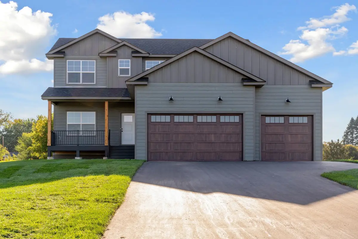 21346 Cottonwood Street Nw, Oak Grove, MN 55011 - Image #1