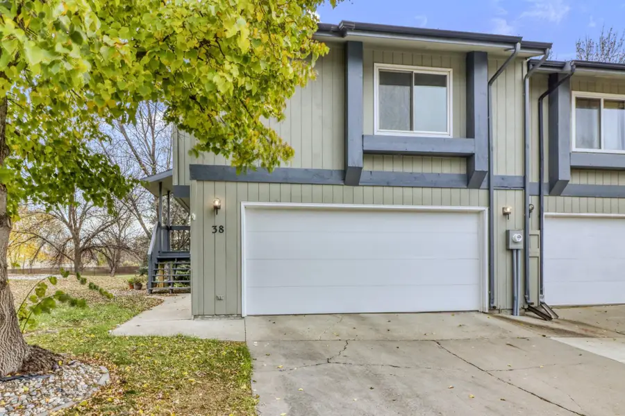 38 Fremont Drive S, Fargo, ND 58103 - Image #3