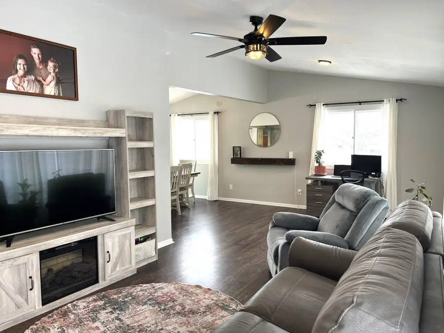 3702 W Amber Lake Drive, Fairmont, MN 56031 - Image #3