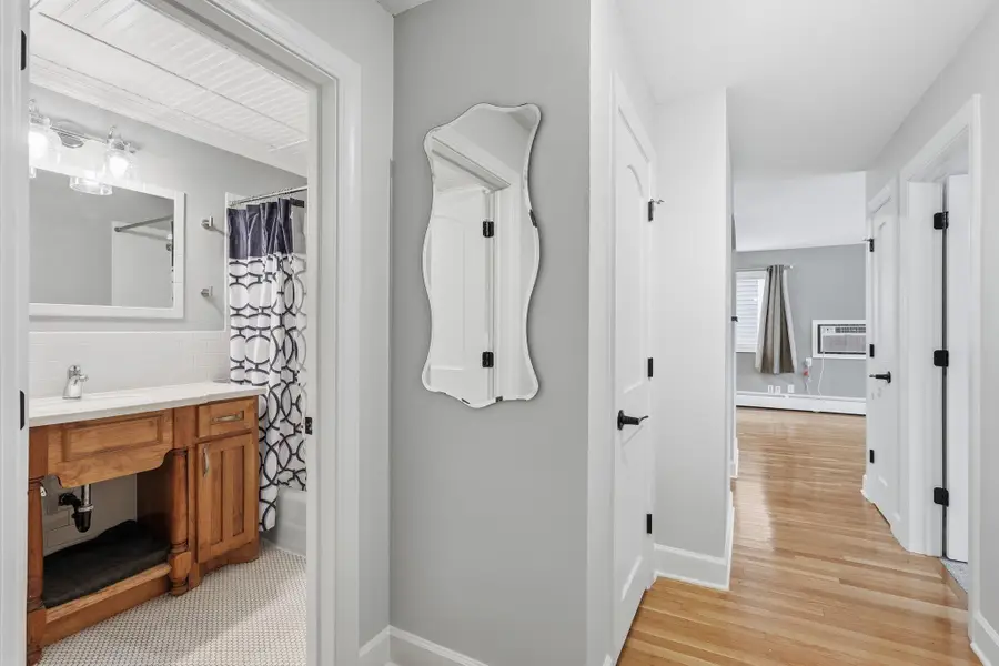 2507 Bryant Avenue S #103, Minneapolis, MN 55405 - Image #2