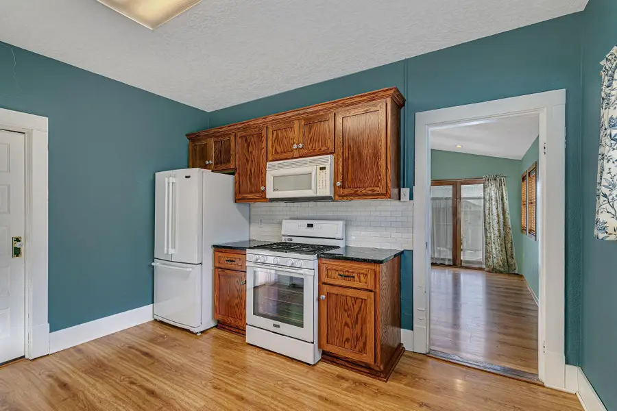 325 Central Avenue N, Milaca, MN 56353 - #3