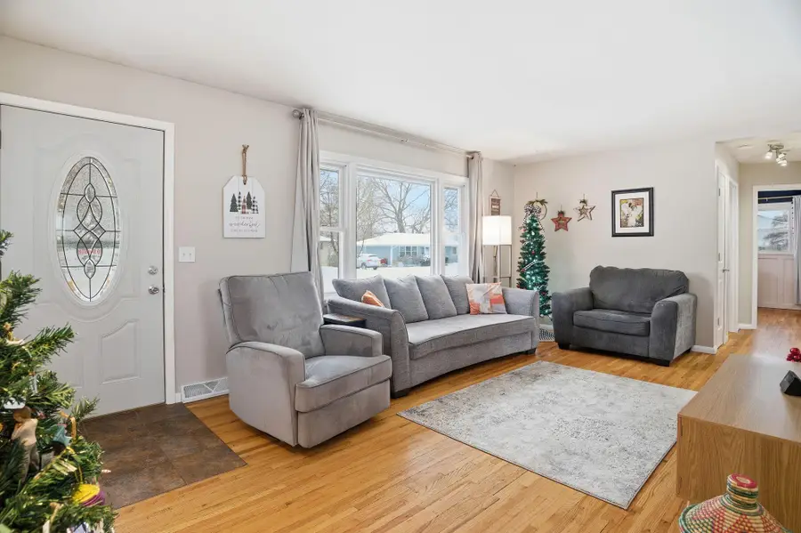 6110 Regent Avenue N, Minneapolis, MN 55429 - Image #3