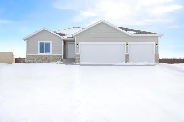 885 2nd Avenue, Horace, ND 58047