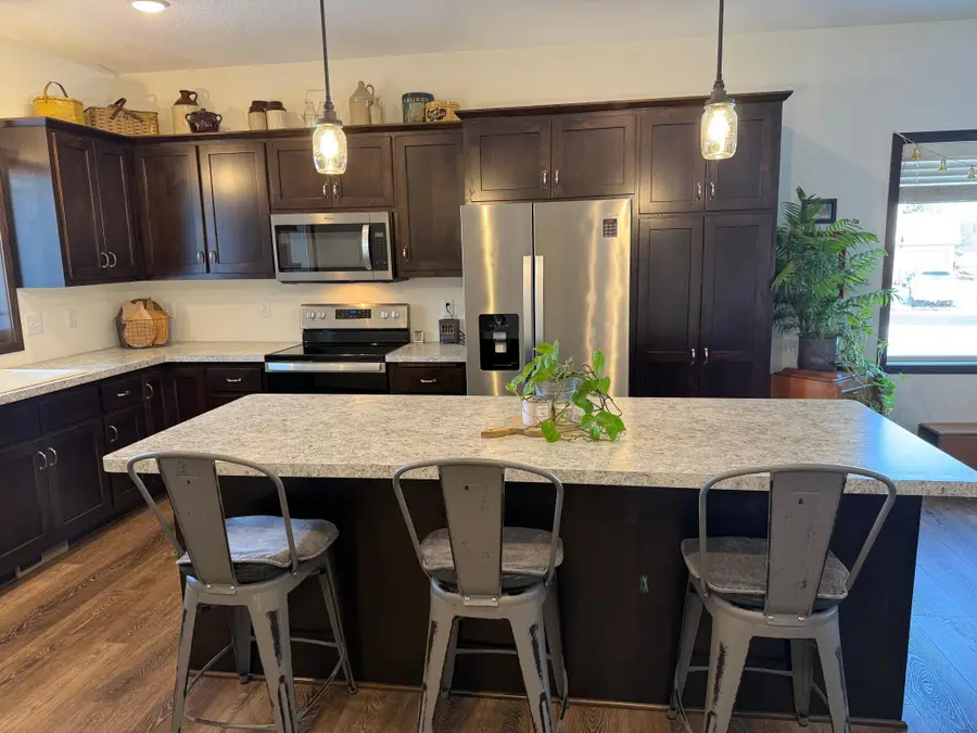 801 Golden Way Nw, Isanti, MN 55040 - Image #2