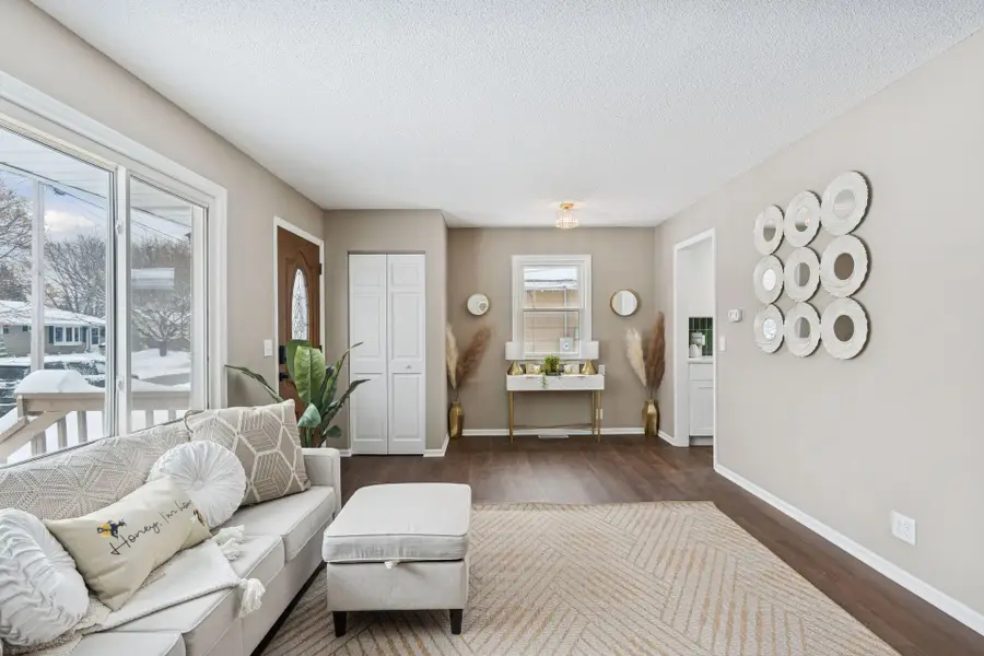 4949 Welcome Avenue N, Minneapolis, MN 55429 - Image #2