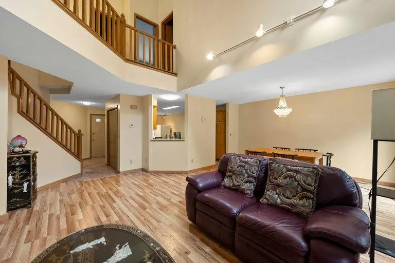 10695 53rd Avenue N, Minneapolis, MN 55442 - Image #3